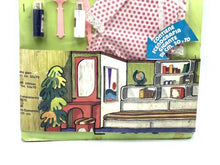 Load image into Gallery viewer, Italocremona 1970's Set da bagno packaging showcasing various items with illustrated background.
