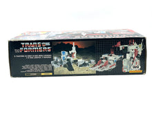 Load image into Gallery viewer, Original Transformers G1 Metroplex 1985 Hasbro Takara box packaging
