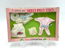 Load image into Gallery viewer, Packaging of Italocremona vintage dress set showcasing multiple items with blue ribbons.
