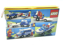 Carica l'immagine nel visualizzatore di Gallery, Top view of the LEGO toy set box highlighting a damaged corner and product number.
