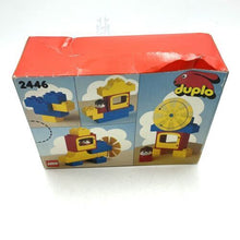Carica l'immagine nel visualizzatore di Gallery, LEGO Duplo Windmill packaging showcasing vibrant colors and playful train graphics.
