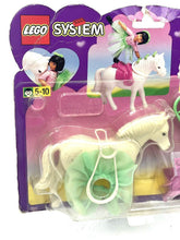 Carica l'immagine nel visualizzatore di Gallery, LEGO 5853 System Belville packaging view showcasing unicorn figure and vibrant design.
