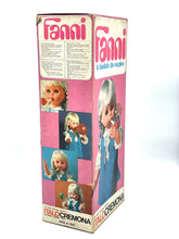 Load image into Gallery viewer, Italocremona Fanni doll packaging, side view showcasing illustration and branding.
