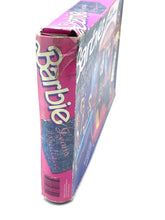 Carica l'immagine nel visualizzatore di Gallery, 1988 Barbie Jeans Boutique side view showcasing the Barbie logo.
