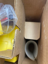Carica l'immagine nel visualizzatore di Gallery, Various items in plastic wrap displayed within box packaging.
