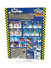 Carica l'immagine nel visualizzatore di Gallery, Tyco GiG Crash Dummies Junkman back view of packaging featuring instructional graphics and character lineup.
