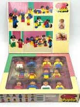 Carica l'immagine nel visualizzatore di Gallery, Lego Duplo back view of packaging with colorful graphics and product details.
