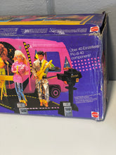 Charger l&#39;image dans la galerie, 1986 Barbie Hot Rockin’ Van Rock Mobile Rockstar Motorhome
