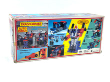 Load image into Gallery viewer, Pre Transformers Diaclone Powered Convoy Ultra Magnus RED cabin Takara GiG
