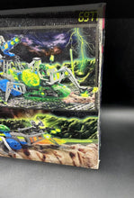 Load image into Gallery viewer, LEGO 6977 Arachnoid Star Base – 1998 Space Insectoids, RARE NOS
