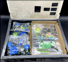 Load image into Gallery viewer, LEGO 6977 Arachnoid Star Base – 1998 Space Insectoids, RARE NOS
