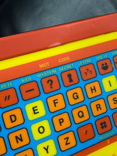 Load image into Gallery viewer, Dictée Magique – French Speak &amp; Spell by Texas Instruments &amp; Clementoni, Vintage 1980s
