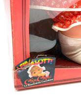 Carica l&#39;immagine nel visualizzatore di Gallery, Bambola Fiba Chou Chou Rosebonbon Magnum – 54 cm Vintage New Old Stock
