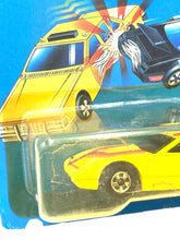 Load image into Gallery viewer, Hot Wheels 1983 Crack Ups Hatch Popper 7069
