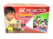 Load image into Gallery viewer, Proiettore Anni 70 Projector P25 MUPI Disney Paperone Rockerduck Box new old stock
