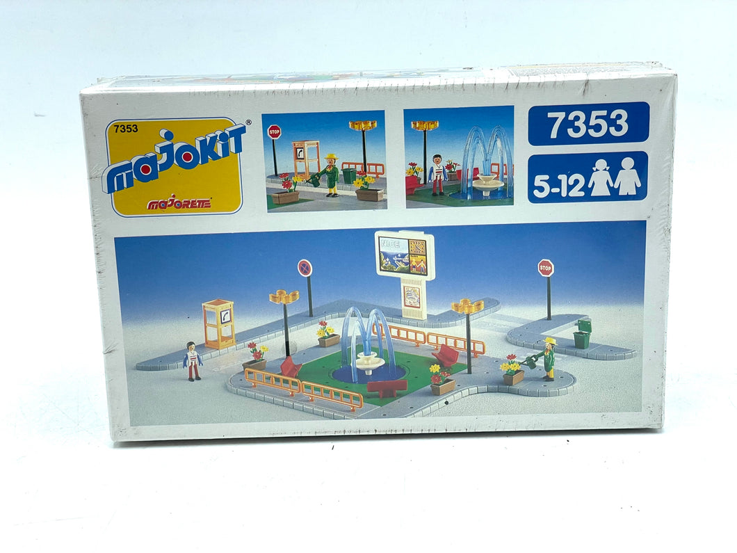 VINTAGE Majokit Majorette 7353 new old stock