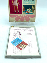 Carica l&#39;immagine nel visualizzatore di Gallery, 70&#39;s Singer Golden Princess Corinne Doll Cloth Set New Old Stock
