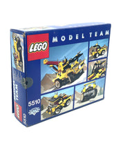 Cargar imagen en el visor de la galería, 1986 LEGO Model Team 5510 4 x 4 Off Road Jeep Complete
