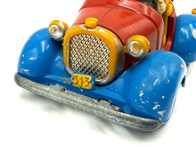 Carica l&#39;immagine nel visualizzatore di Gallery, Politoys M554 Walt Disney Paperino Auto – Modello Vintage
