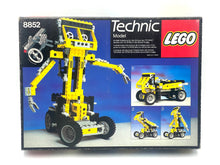 Load image into Gallery viewer, Vintage 1987 Lego Technic 8852 Robot Truck
