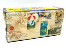 Carica l&#39;immagine nel visualizzatore di Gallery, Mattel Big Jim Arctic Rescue Playset del 1973
