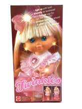 Carica l&#39;immagine nel visualizzatore di Gallery, 1990 Mattel Twinkles doll new old stock
