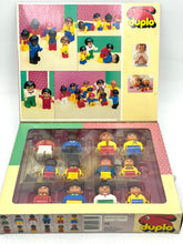 Load image into Gallery viewer, 1991 Lego Duplo 2772 world people new old stock
