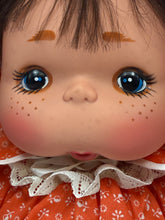 Carica l&#39;immagine nel visualizzatore di Gallery, Rosebonbon Magnum by Fiba – soft plush body and bright vinyl doll in NOS condition


