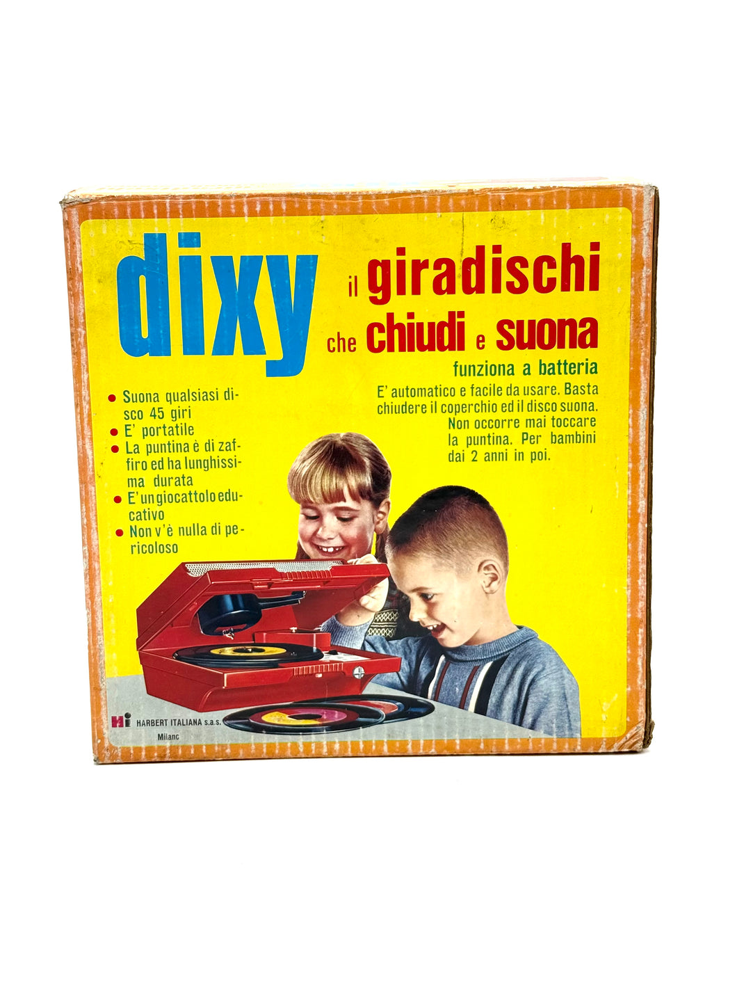 Front view of Kenner’s Close ’N Play Phonograph Dixy with box