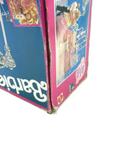 Carica l&#39;immagine nel visualizzatore di Gallery, Barbie Fantasy Palace Playset (1990) – Rara edizione europea – Nuova sigillata

