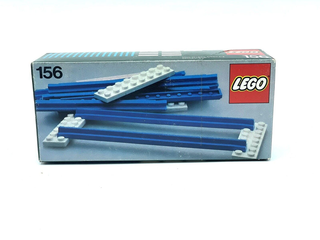 1978 LEGO set 156 Train binaries