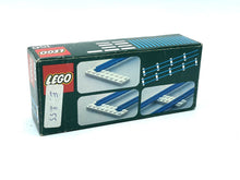 Load image into Gallery viewer, 1978 LEGO set 156 Train binaries
