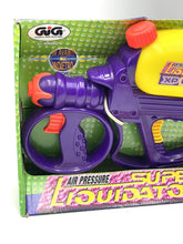 Cargar imagen en el visor de la galería, 2000 new old stock Super Soaker XP Backfire Larami Water Gun Liquidator
