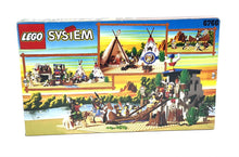 Cargar imagen en el visor de la galería, 1997 LEGO Legoland 6766 Western Indians Rapid river village
