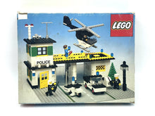 Load image into Gallery viewer, 1974 LEGO Town Police Headquarters Set 381
