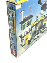 Load image into Gallery viewer, 1974 LEGO Town Police Headquarters Set 381
