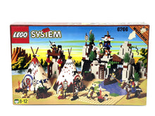 Cargar imagen en el visor de la galería, 1997 LEGO Legoland 6766 Western Indians Rapid river village
