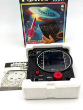Carica l&#39;immagine nel visualizzatore di Gallery, Tomy Terra Hit 1978 tabletop game with included parts

